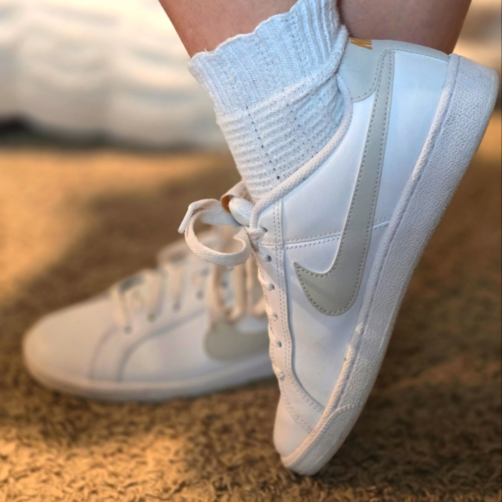 Nike Womens Court Royale Trainers 749867